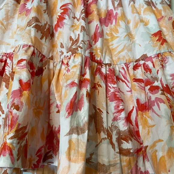 Abercrombie and Fitch Tiered Abstract Floral Mini Skirt Size Large - Picture 3 of 5